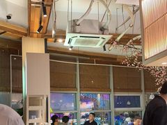 -蜜桃餐厅·伴山(湖滨商业街店)