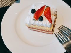 -筠咖啡西餐厅(上海国展宝龙丽筠酒店)