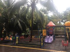 -三亚湾海居铂尔曼度假酒店