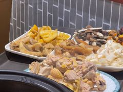 -菌之家·专业纯野生菌火锅·特色炒菌