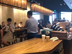 大堂-星巴克臻选(深圳罗湖万象城店)