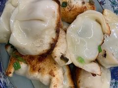 鲜肉煎饺-无名氏宵夜小摊(祝家三姐妹馄饨店)