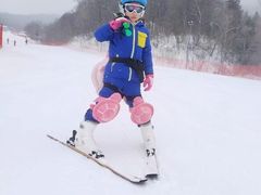 -亚布力新体委滑雪场