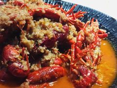 经典蒜香龙虾-红盔甲·小龙虾(天钥桥店)