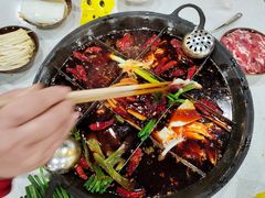 -正贰捌经重庆老火锅(建设路店)