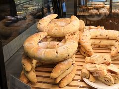 -Dough&Joe团憩(瑞虹天地月亮湾店)