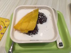 芒果白雪黑糯米甜-满记甜品(荟聚购物中心店)