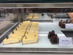 -UNI UNI(环亚凯瑟琳店)