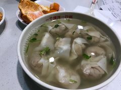 鲜肉虾仁馄饨-南城香·饭香串香馄饨香(富丰桥店)