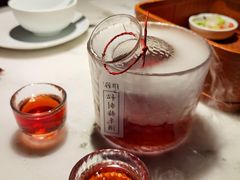 自制杨梅酒-初蓉丨遇见新川菜(亲贤街荣耀店)