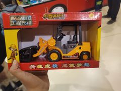 -汽车博物馆主题餐厅
