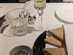 -LESCEDARS Brasserie Bistro香柏树