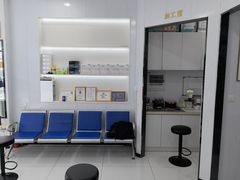 -光明眼镜·蔡司授权(徐泾店)