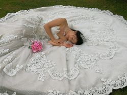 -现代经典婚纱摄影