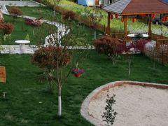 -龙湖东院农庄(乡间小路店)