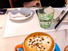 榛果拿铁咖啡-港丽餐厅(高德置地店)