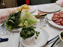 -尚品海鲜肥牛自助火锅(湖明店)
