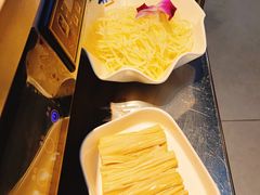 瀑布土豆丝-生活如沸·顺德水牛奶火锅(人民广场店)
