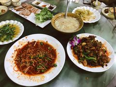 -四方小吃·白族庭院餐厅