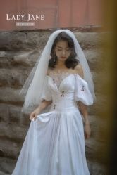 -Lady  Jane高端婚纱礼服馆