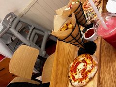 -城市大道红炉披萨烘焙坊