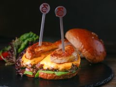 双片鹅肝汉堡-HIGH FIVE哈福手工汉堡(桂林路店)