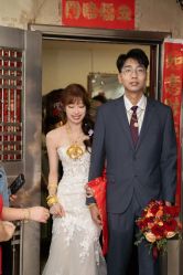 -予白婚纱礼服馆