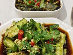 -鲁员外地锅鸡地锅鱼(古墩路店)