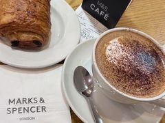-Mark&Mars Restaurant