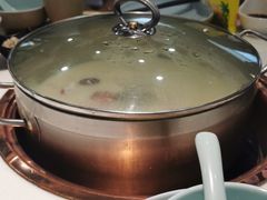 -洪氏嗨捞·猪肚鸡火锅(阳光天地店)