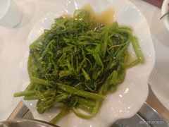 -渝君重庆火锅(嘉宾路店)