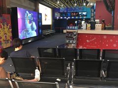等候区-SFC上影影城(新世界店)