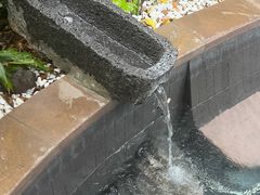 -腾冲洞山温泉村