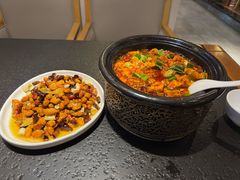 -万重锦·人文川菜馆(骡马市店)