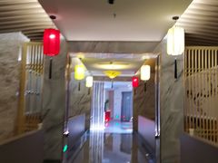 -水立方国际汤泉(六一中路店)