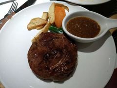 -斗牛士牛排餐厅(嘉里汇店)