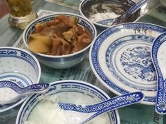 萝卜牛杂-恒信牛奶甜品(南京总店)