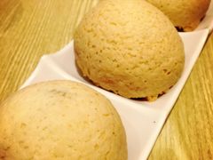 酥皮焗叉燒包-添好运点心专门店(百老汇店)