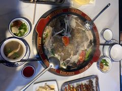 -牛得很·鲜牦牛肉烧烤·牛羊肉菌汤锅(康定店)
