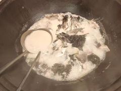 -陈大锅·岳阳鱼馆·地道岳阳菜(美食街店)