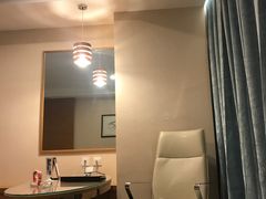 -海创大连科技交流中心(海事大学地铁站店)