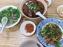 -杨三娘跷脚牛肉(羊子山西路店)