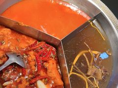 -廖掌柜·重庆鲜货火锅(上海首店)