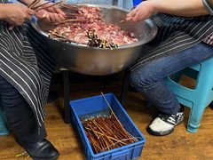 -艾力江和田馕坑烤肉店