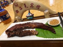 -白鹿苑蒙餐(鄂温克宾馆店)