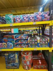 -卡通派潮品玩具折扣仓(青岛新城吾悦广场店)
