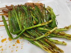烤韭菜-铭记烧烤制作社•吊炉乳鸽 延吉冷面