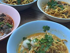 -Khao Soi Mae Manee