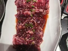 -山川小町·极番烧肉(新地假日广场店)
