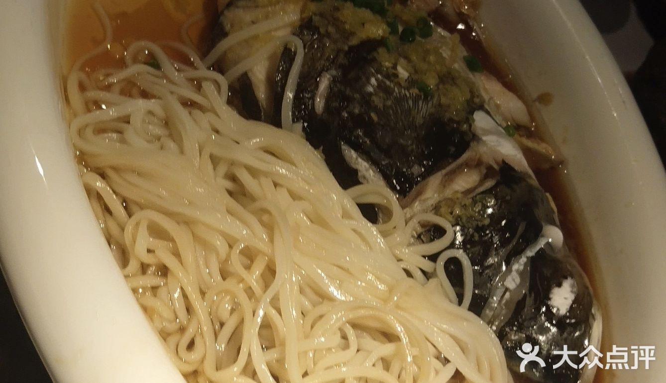烤鸡烤鸭烤肉就不推荐了，最喜欢的是茄子煲，绿茶饼